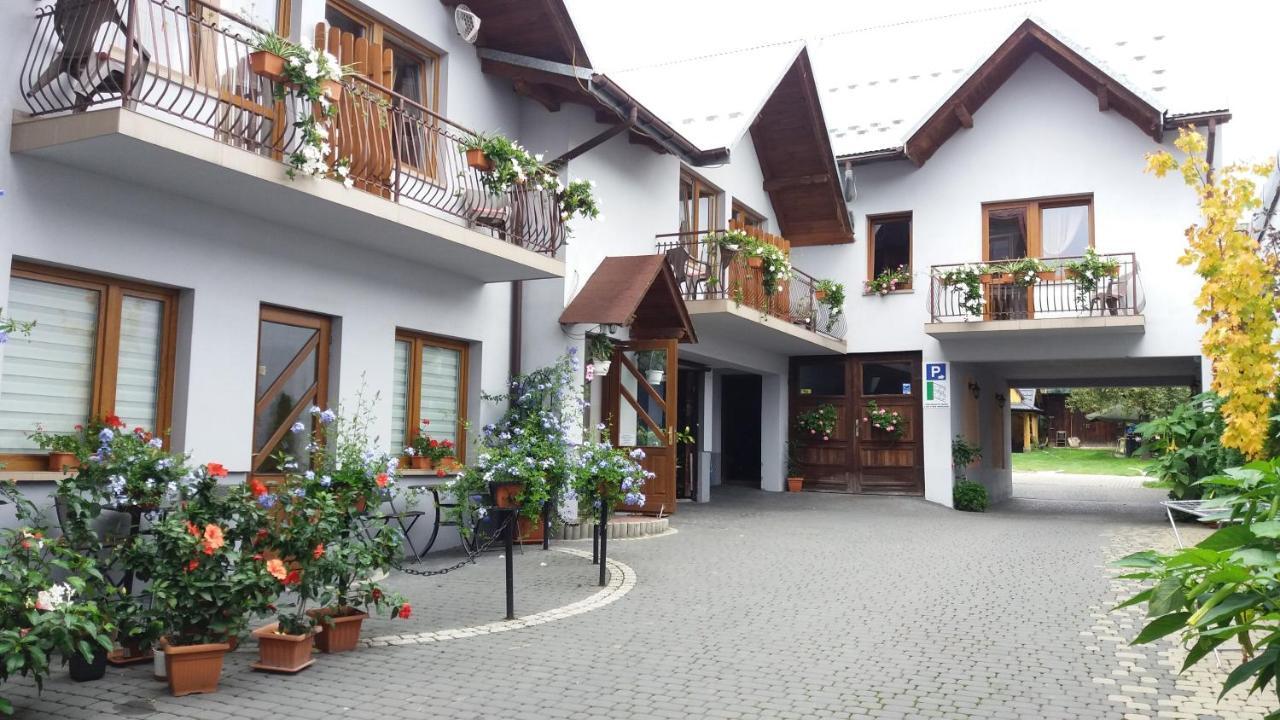 Pokoje Do Wynajecia U Lusi Kroscienko nad Dunajcem Ngoại thất bức ảnh
